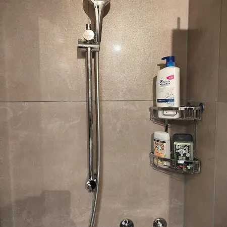 Hilterfingen On The Way To Interlaken תון