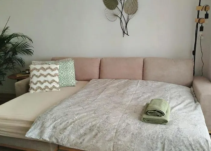 Hilterfingen On The Way To Interlaken * Thun