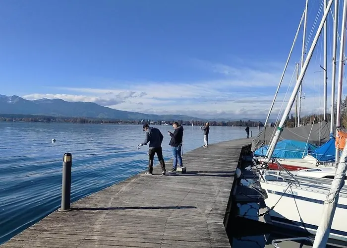 Hilterfingen On The Way To Interlaken * Thun